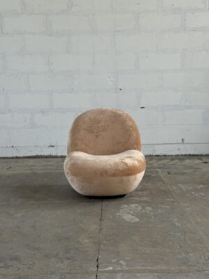 PEACH VELVET ARMCHAIR
