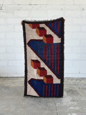 ABSTRACT DESIGN WOOL RUNNER